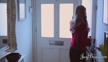 joybear sexy housemate fucking her friend